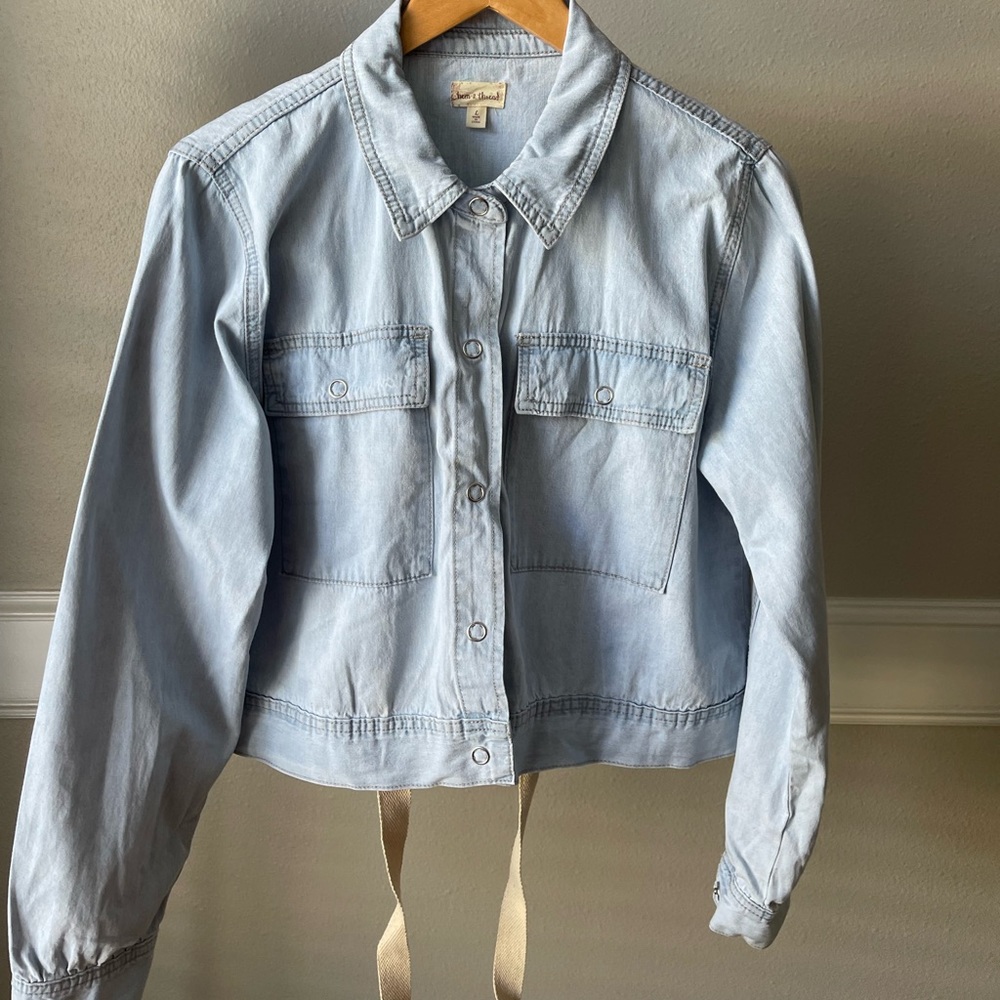 Hem &thread demin jacket